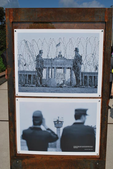 Deutschland ist wirklich so das role-model für Südkorea, was die Wiedervereinigungsbestrebung angeht. Was vor über 20 Jahren in D friedlich geklappt hat, muss doch auch auf der koreanischen Halbinsel zu bewerkstelligen sein !