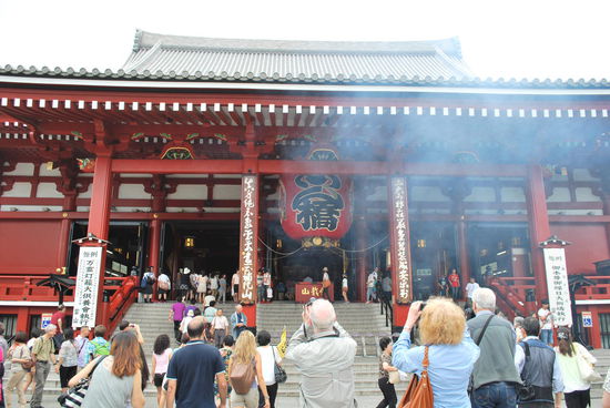 wild fotografierende Touri-Meute