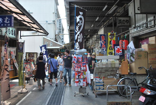 kleiner Touri-Markt auf dem Tsukiji-Gelände