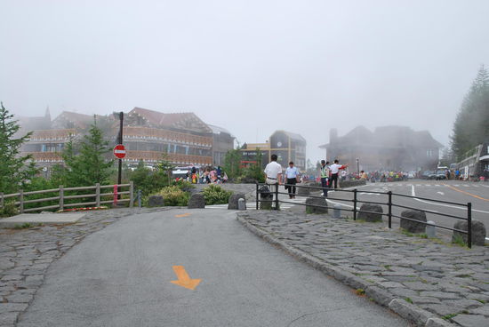 ...und der Nebel wabert schon wieder vom Berg hinab