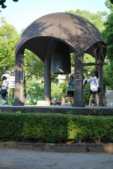Eine Glocke, die zur Erinnerung jeder läuten lassen kann