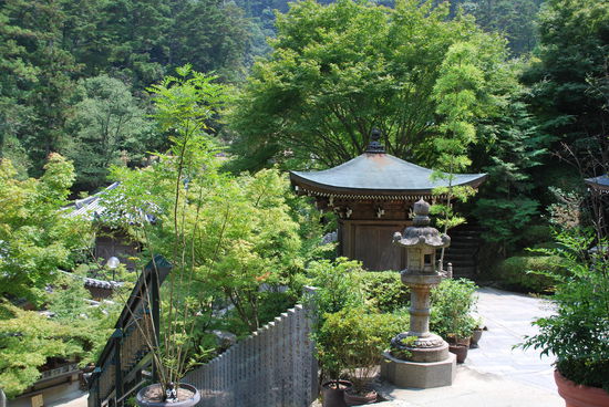 Daisho-in im Grünen