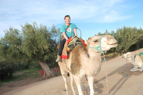 Der Kamel-Typ schießt dann auch 6 oder 7 Fotos. Diese beiden sind die Besten.