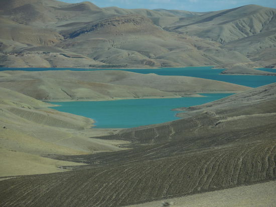 Stausee auf dem Weg nach Fès