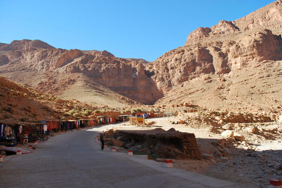 Das Fels-Massiv ist aber echt schön...