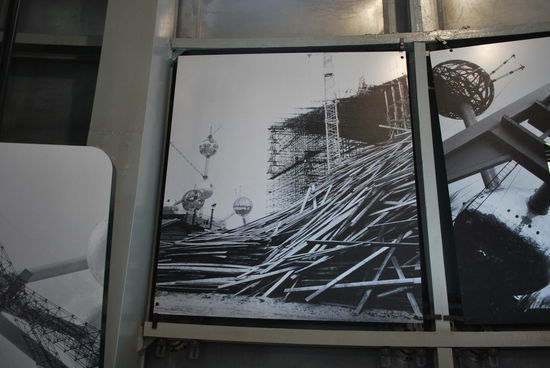 Anlässlich der 1. Weltausstellung nach dem 2. Weltkrieg hat man 1958 das Atomium eröffnet.