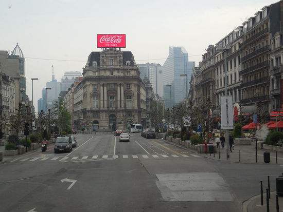 Nur noch schnell hierhin und dorthin, bringt aber eigentlich nichts mehr. Ich bin hundemüde.