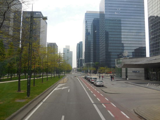 In diesem hypermodernen Viertel Brüssel ist eh nichts schön und/oder los, also: