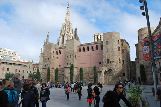 1. Highlight und ganz schön menschen-umlagert: La Catedral, gewidmet der heiligen Eulalia