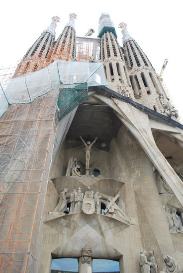 Sie ist jetzt schon so schön mit den ganzen Baukränen...