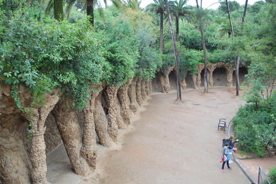 Hinein in den Park Güell (Eintritt 8,00 EUR)