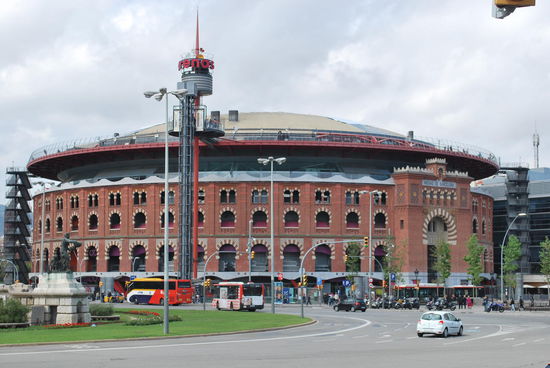 Ehemalige Stierkampfarena - jetzt Shopping mall