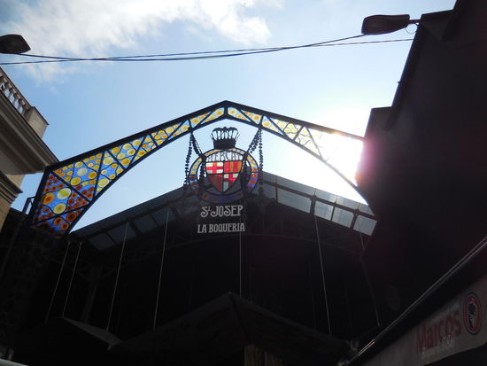 Letzter Programmpunkt für heute: La Boqueria, die wunderschöne, aber total überfüllte alte Markthalle an den Ramblas