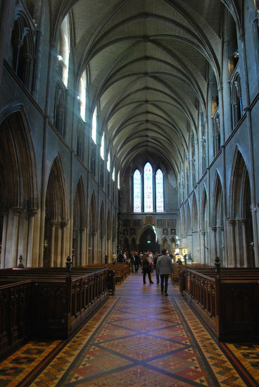 Das Mittelschiff ist 91 m lang