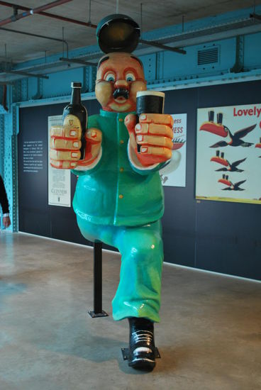 ...und einen Einblick auf die Werbung über die Jahrzehnte und Jahrhunderte