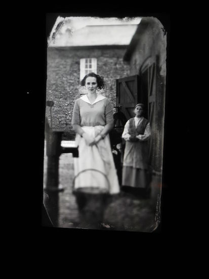 Weder aktuelle, noch frühere Mitarbeiter kommen in der Darstellung zu kurz.