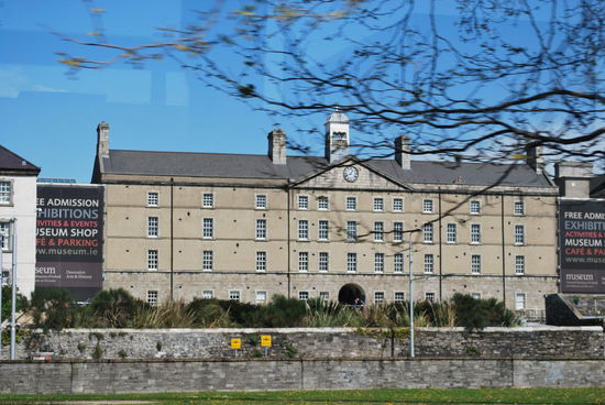 Was könnte man sich in Dublin nicht noch alles angucken ? Irre viel. Museen, das ehemalige Gefängnis Kilmainham...