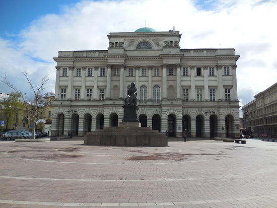 Kopernikusdenkmal vor der polnischen Akademie der Wissenschaften