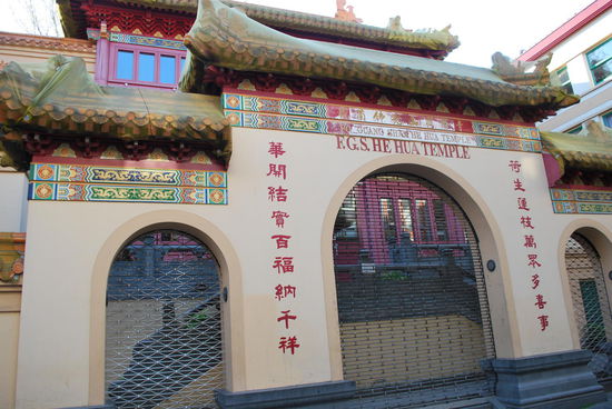 Im red-light-district: Chinesischer Tempel