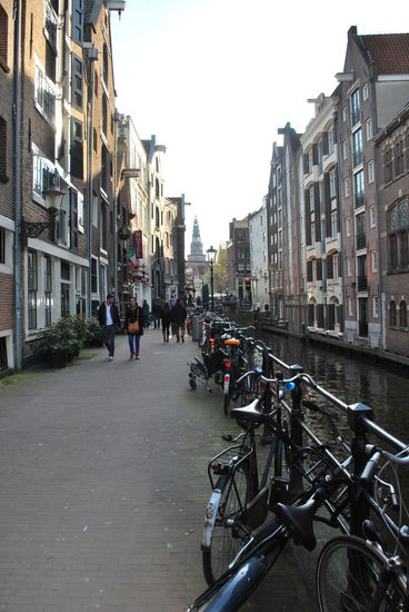 Die Gasse/Gracht, an der das Hotel liegt