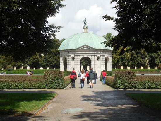 Hofgartentempel