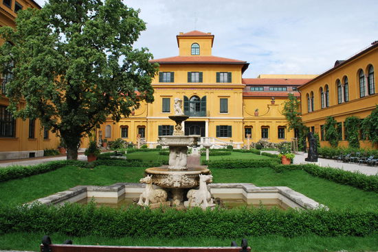 Wie eine italienische Villa - wunderschön.