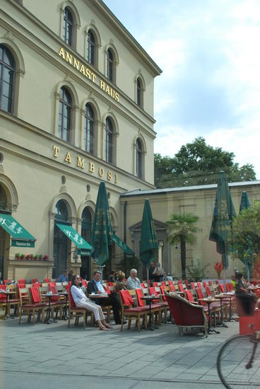 In diesem Café soll Mozart schon Kaffee getrunken haben...