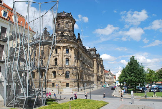 Kunst am Bau/Baukunst...?