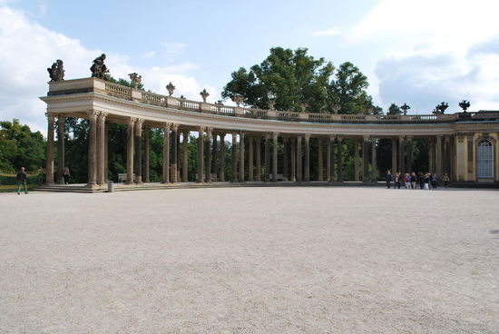 Angekommen. Vor dem Eingang für die Schlossführung muss ich nur noch wenige Minuten warten.