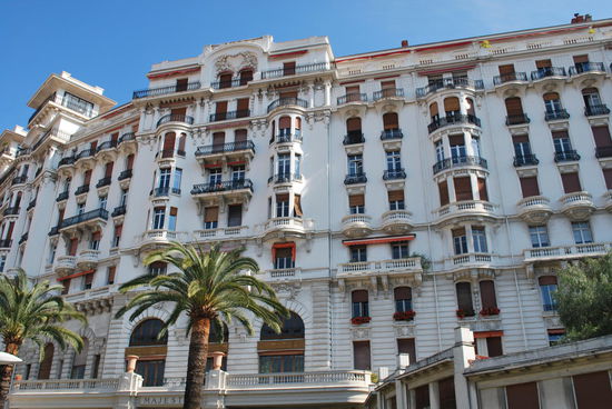 Palais Régina im Viertel Cimiez - hier beliebte Queen Victoria abzusteigen