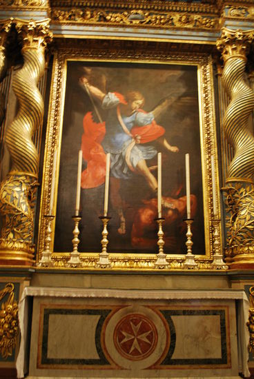 Fast alle Großmeister sind in der St. Johns Co Cathedral beigesetzt und es gibt einige prunkvolle Kapellen zu betrachten