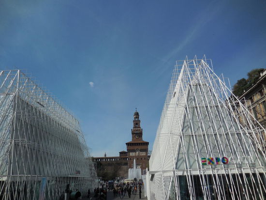 In Mailand findet 2015 die EXPO statt. Thema: Essen im weitesten Sinne. Also eher Welternährung. Mit meiner persönlichen Ernährung sieht es bisher für heute noch immer ziemlich mager aus...