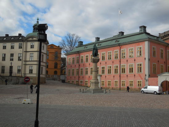 es ist einfach so, so leer...