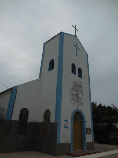 katholische Kirchen sind immer weiß, protestantische immer blau