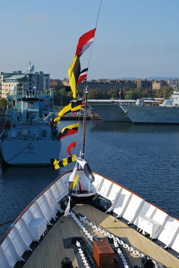 Blick von der Brücke auf den Bug