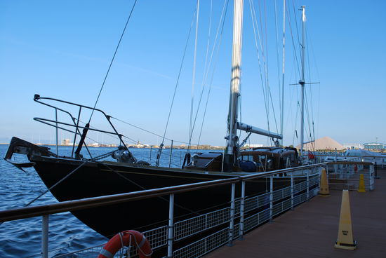 und die königliche Segel-racing Yacht. Beim America´s Cup hat die allerdings keine Chance mehr