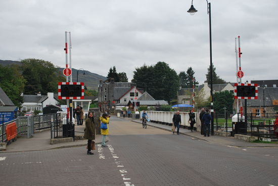 Klappbrücke an der Schleuse