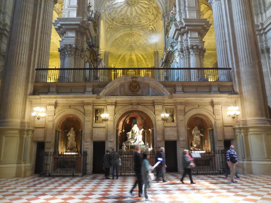 trotzdem: Die Kathedrale hat ein wundervolles Licht !