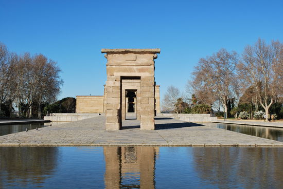 That´s it ! Einzig die Tatsache, dass sich dieser ptolemäische Tempel nun seit 1970 in Madrid befindet, ist besonders. Ansonsten wäre er beim Bau des Assuan-Staudammes in den Fluten verschwunden.