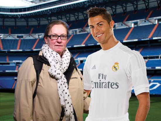 man selber kann sich auch fotografieren lassen mit einem Spieler seiner Wahl...