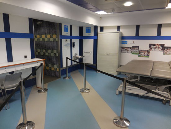 die Mannschaftsräume in den Katakomben des Stadions