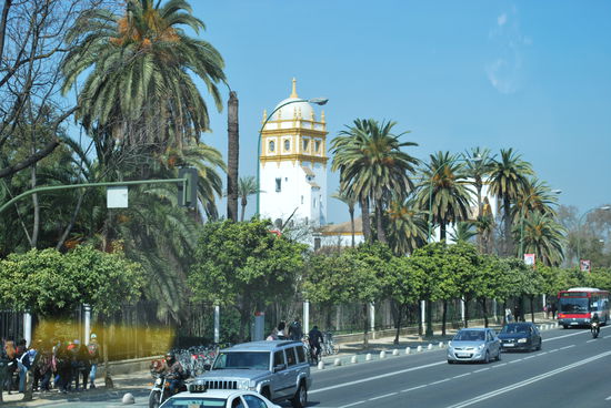 Auch einer der ehemaligen Ausstellungs-Pavillons, ich weiß nur nicht mehr, zu welchem Land er gehörte...