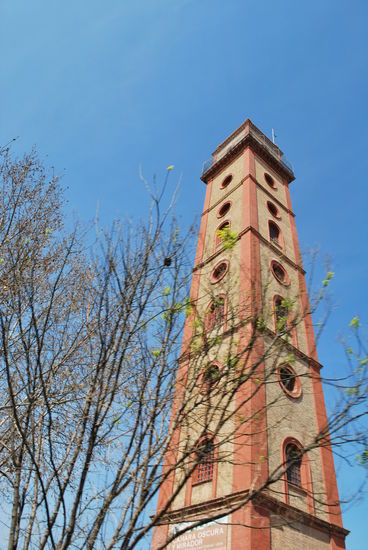 Torre de los Perdigones im Stadtteil San Gil, ein ehemaliger Fabrik-Bestandteil, in der sich heute eine Camera Obscura befindet. Habe ich mir jetzt nicht angeguckt.
