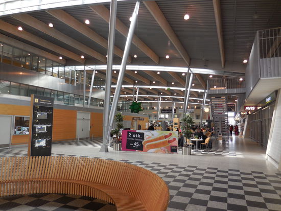 Von innen: Ich bin zutiefst beeindruckt ! Alles total anders, viel größer, moderner, aber nicht weniger dänisch/skandinavisch...