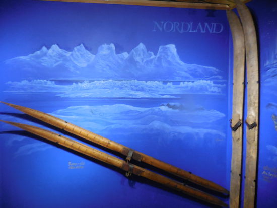 Im Skimuseum gibt es einiges zu sehen: Vor allem Skier..