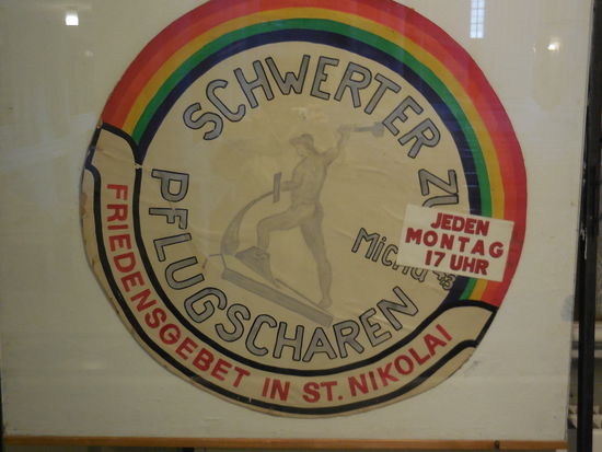 "Schwerter zu Pflugscharen" - ein Symbol der Friedensbewegung