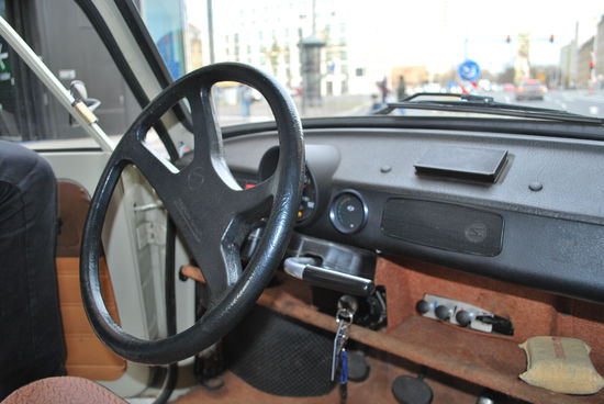 wrrrrmmm, wrrrmmm - oder äh, knatter, knatter ???