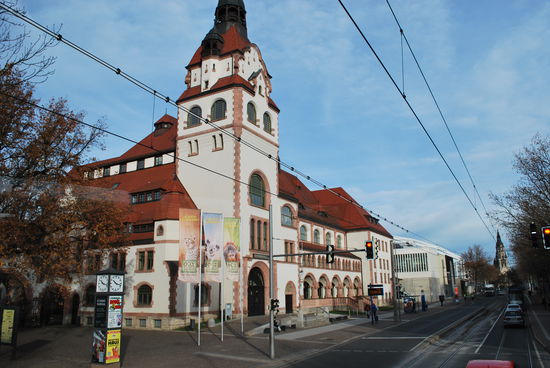 kurz vorm Eingang des Leipziger Zoo´s, aber dazu morgen mehr...