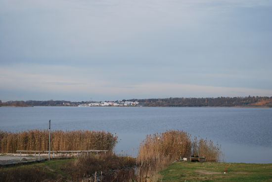 Im November jetzt eher unschön, im Sommer aber bestimmt der Hammer: das Seengebiet bei Leipzig...