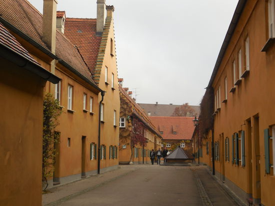 Die Türglocken sind mechanisch und funktionieren wie vor mehr als 500 Jahren.